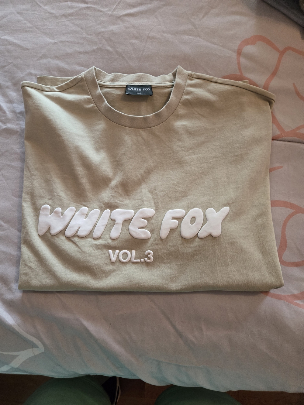 White Fox Boutique Vol.3 Graphic Tee in Tan Women Sz. L/XL Rare
